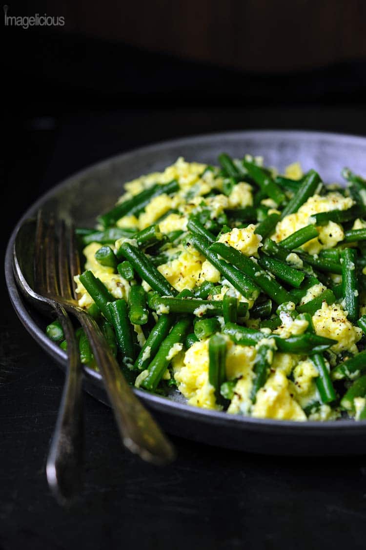 Light and easy Green beans with eggs are tasty, healthy, and gluten-free. It's a perfect recipe when you need to have a quick dinner on the table in 15 minutes | Imagelicious