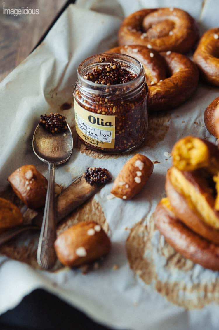 Easy Vegan Pumpkin and Chili infused oil Pretzels - easy, vegan, spicy and delicious pretzels, perfect for cozy fall weekends or any time of the year. Great snack or accompaniment to dinner or BBQ | Imagelicious