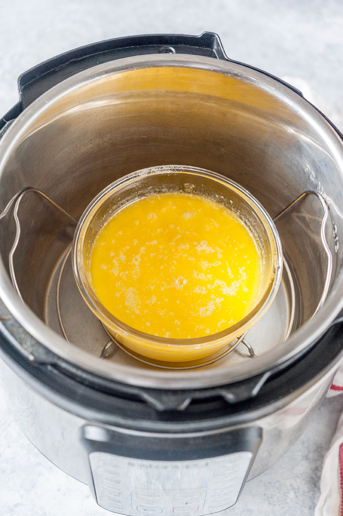 Bowl with mixture for lemon curd in Instant Pot.